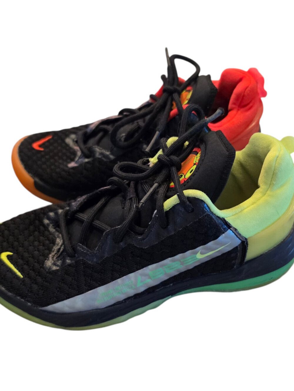 Nike LeBron XVIII 18 Black Crimson Volt Shoes CW2760-009 Boys Sz 1